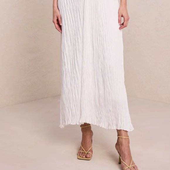 ALC Angelina Satin Pleated Dress BRAND NEW White Dress size 4 - Picture 2 of 2